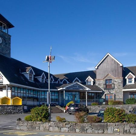 Peacockes Hotel Maam Cross 외부 사진