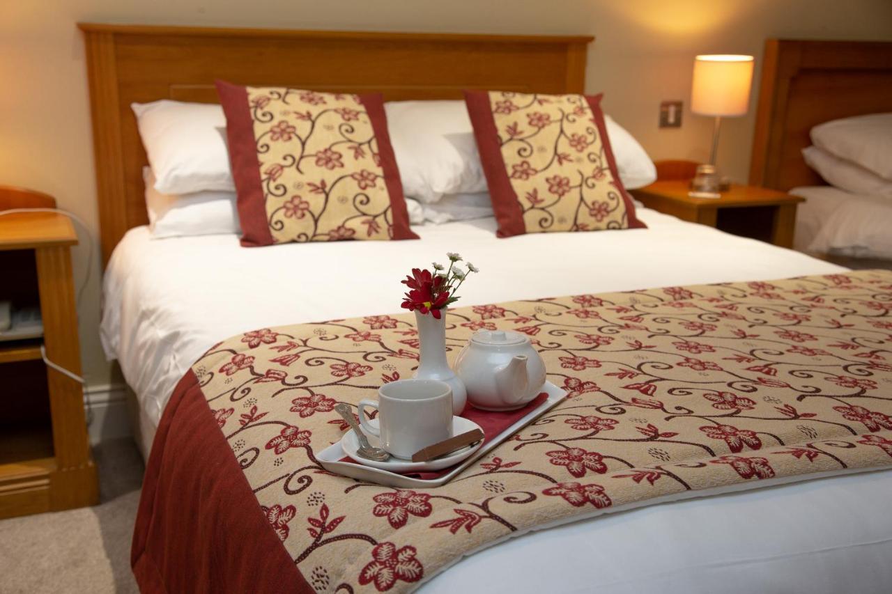 Peacockes Hotel Maam Cross 외부 사진