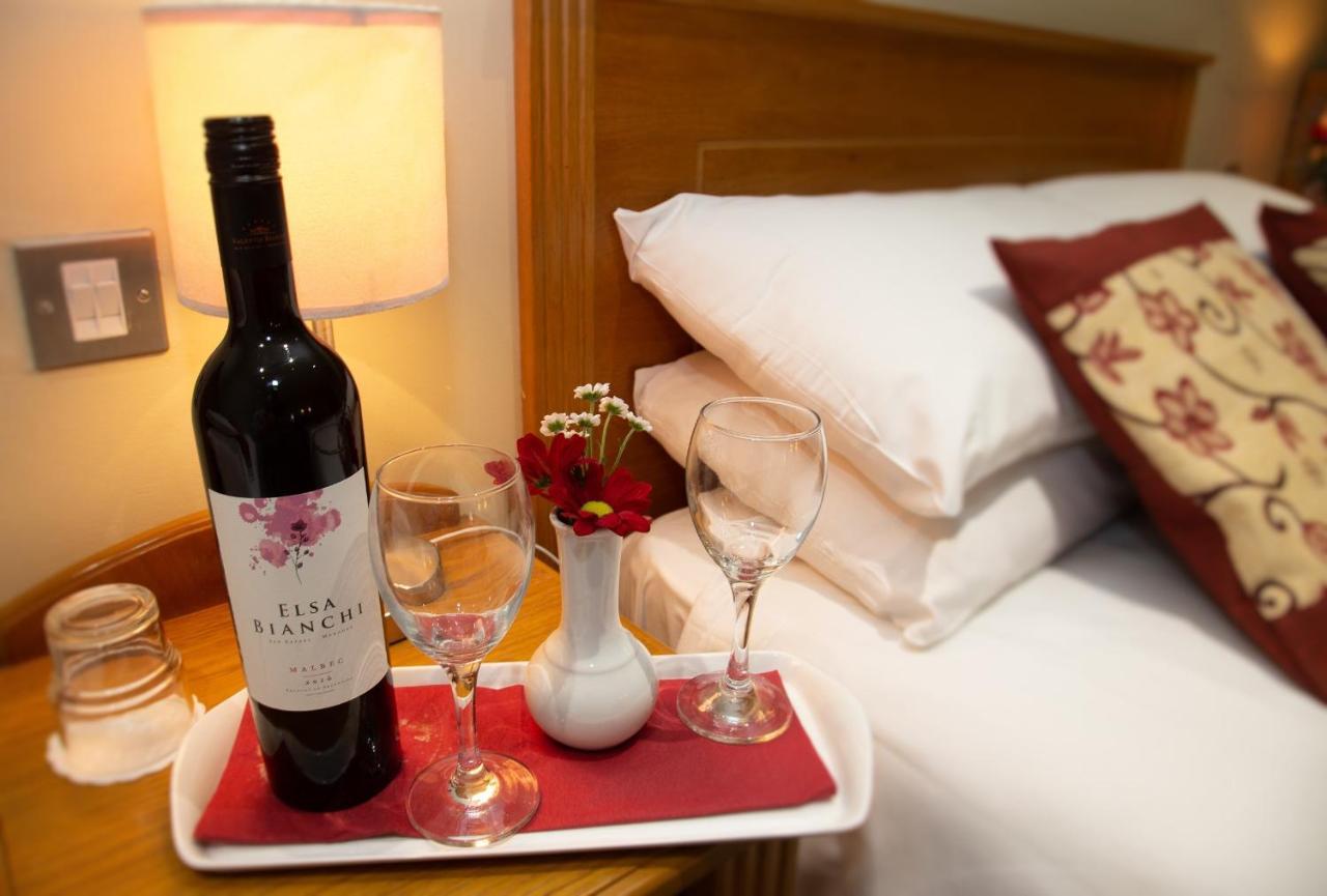 Peacockes Hotel Maam Cross 외부 사진