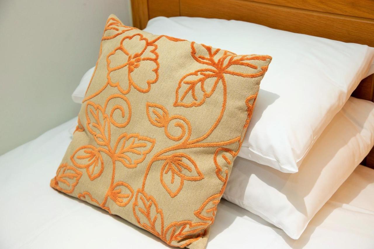 Peacockes Hotel Maam Cross 외부 사진