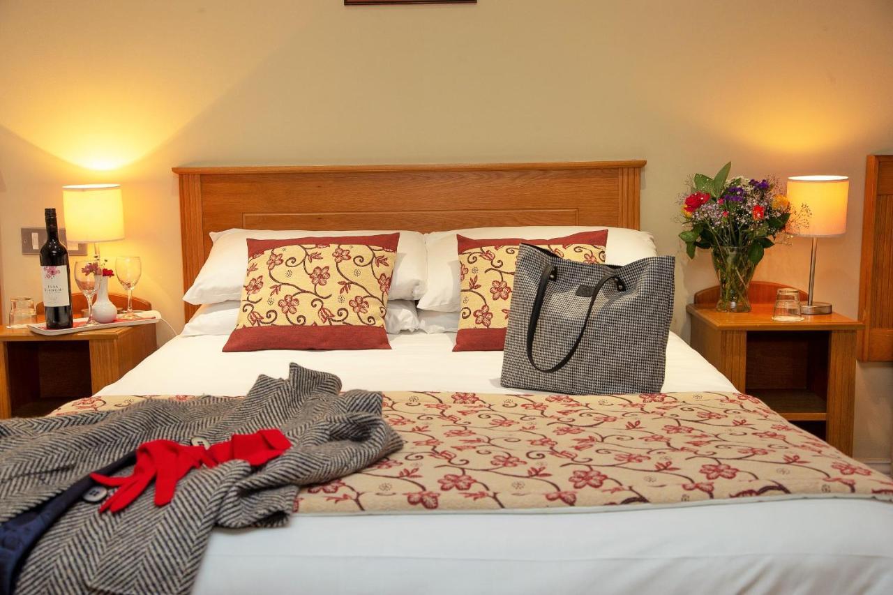 Peacockes Hotel Maam Cross 외부 사진